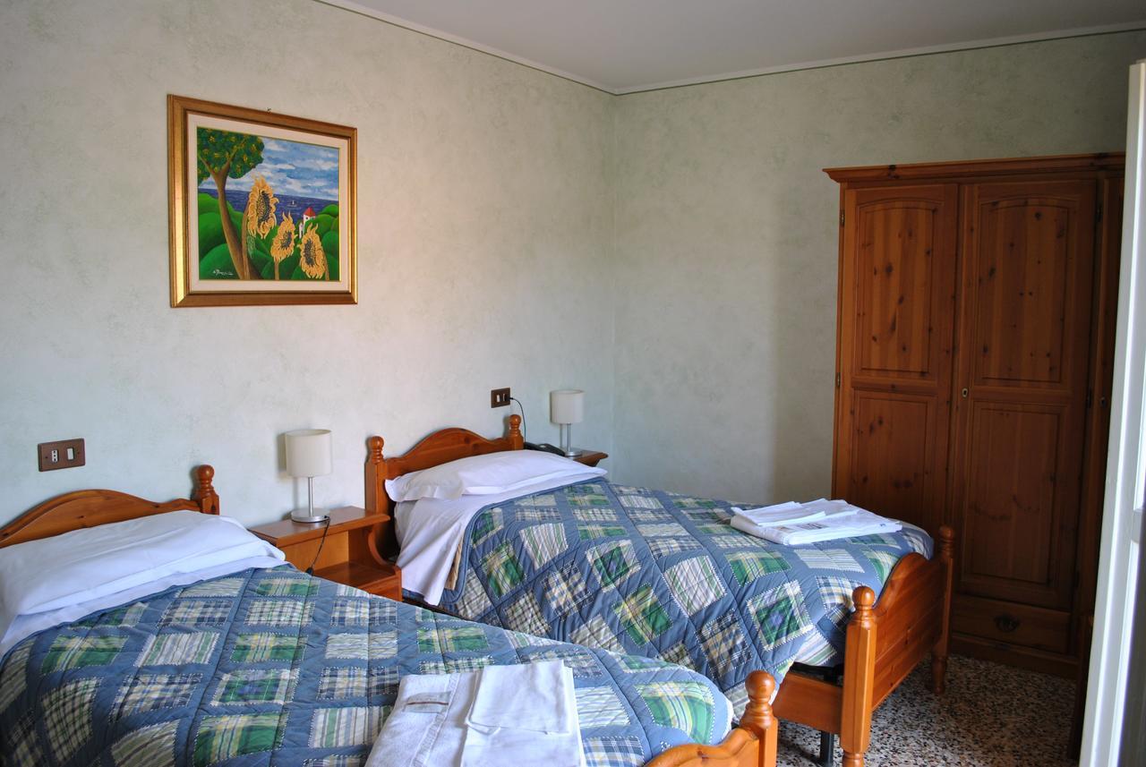 La Lanterna Di Guiglia Hotell Eksteriør bilde